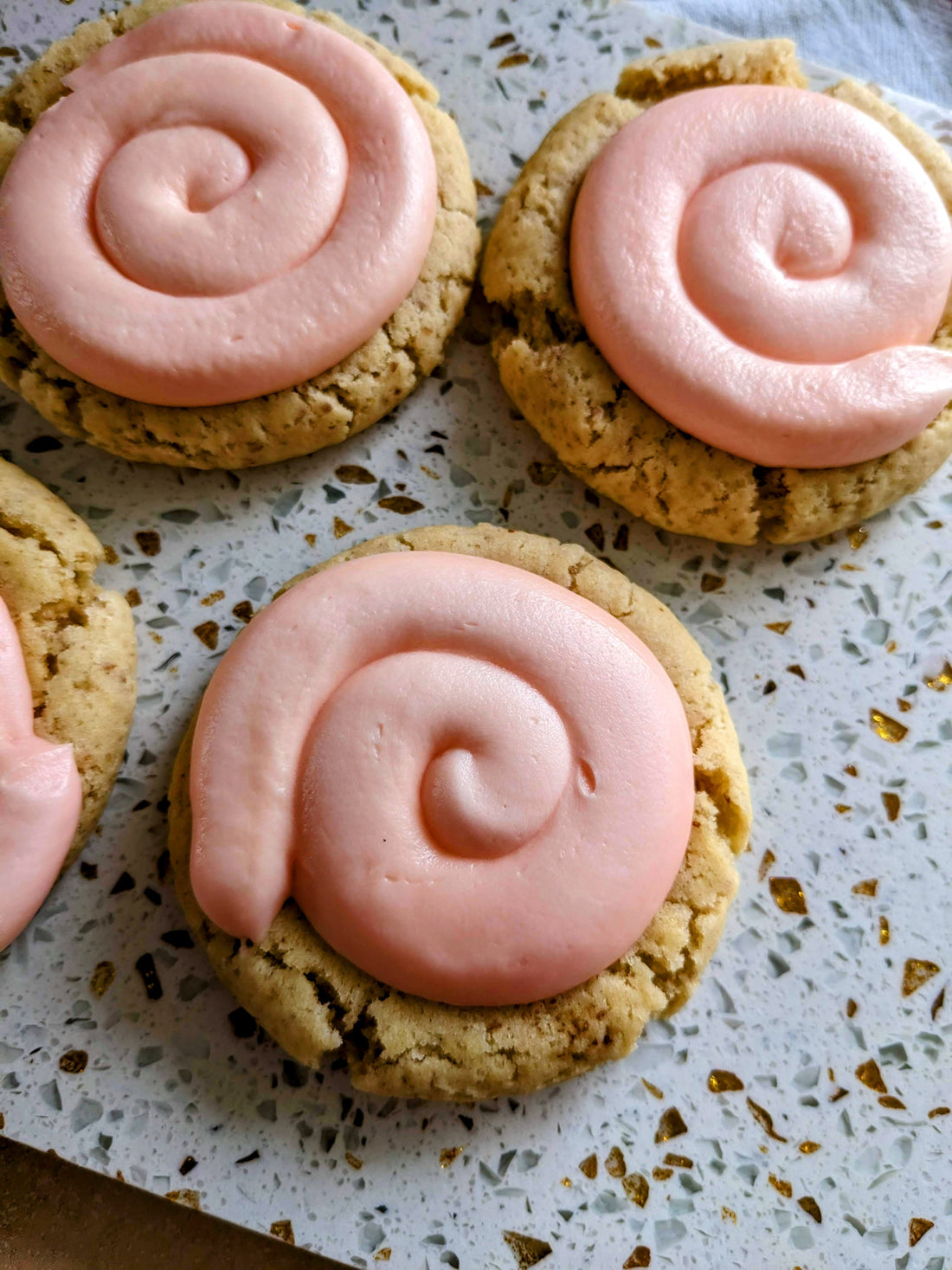 Vegan almond sugar cookies